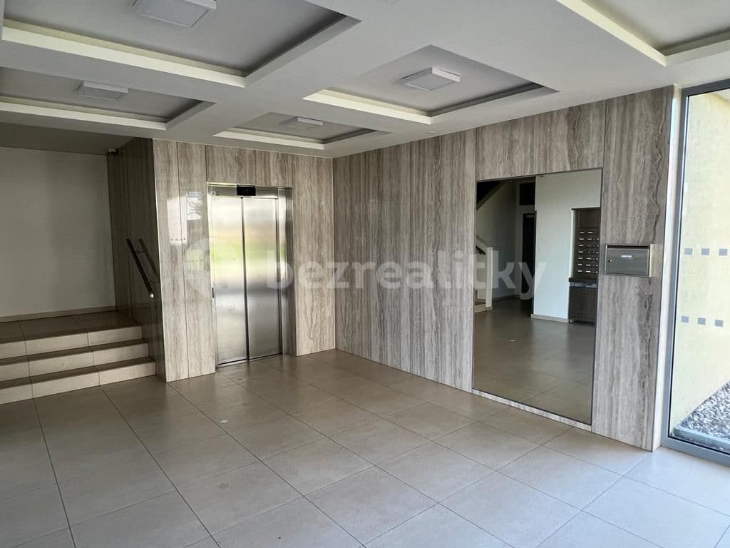 Prenájom bytu 3-izbový 92 m², Kryšpínova, Praha, Praha Prenájom bytu 3-izbový 92 m², Kryšpínova, Praha, Praha