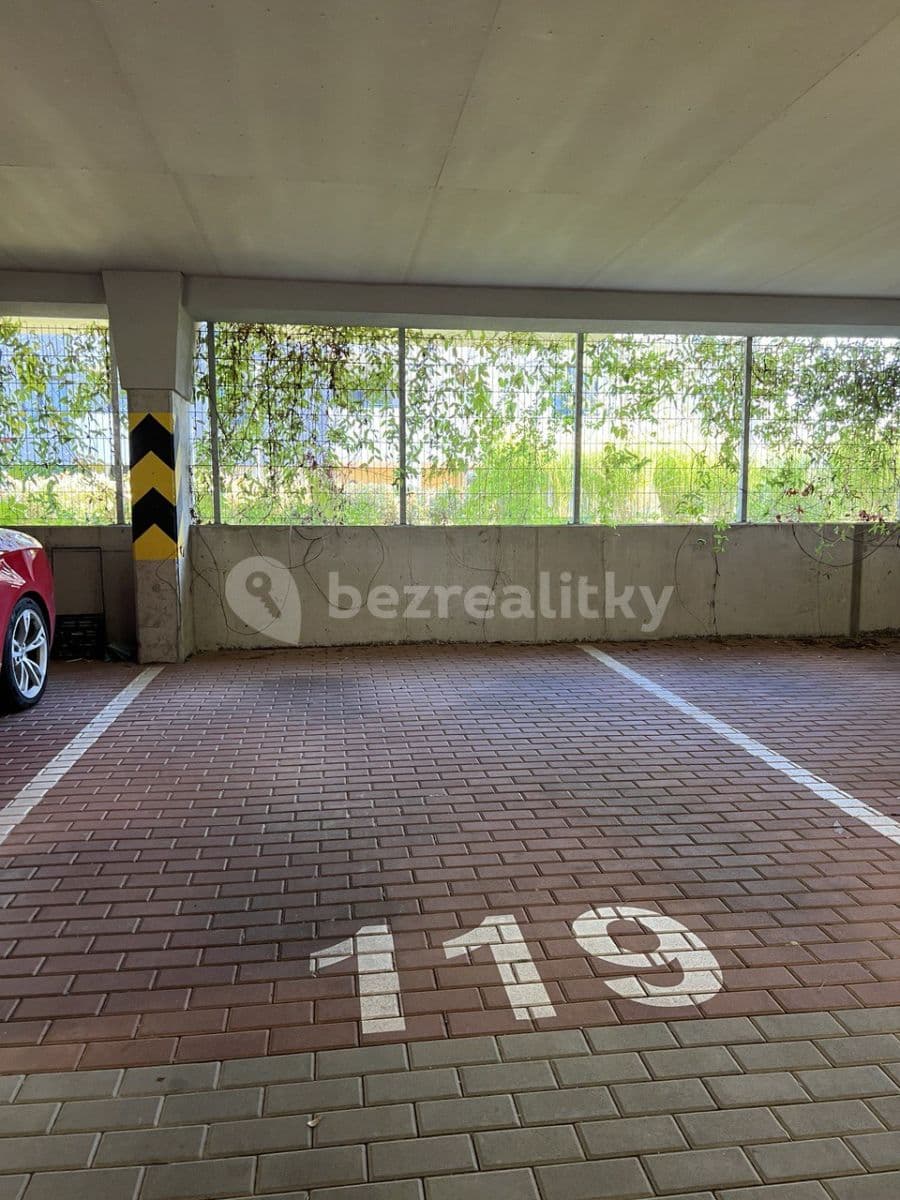 Prenájom bytu 3-izbový 92 m², Kryšpínova, Praha, Praha Prenájom bytu 3-izbový 92 m², Kryšpínova, Praha, Praha