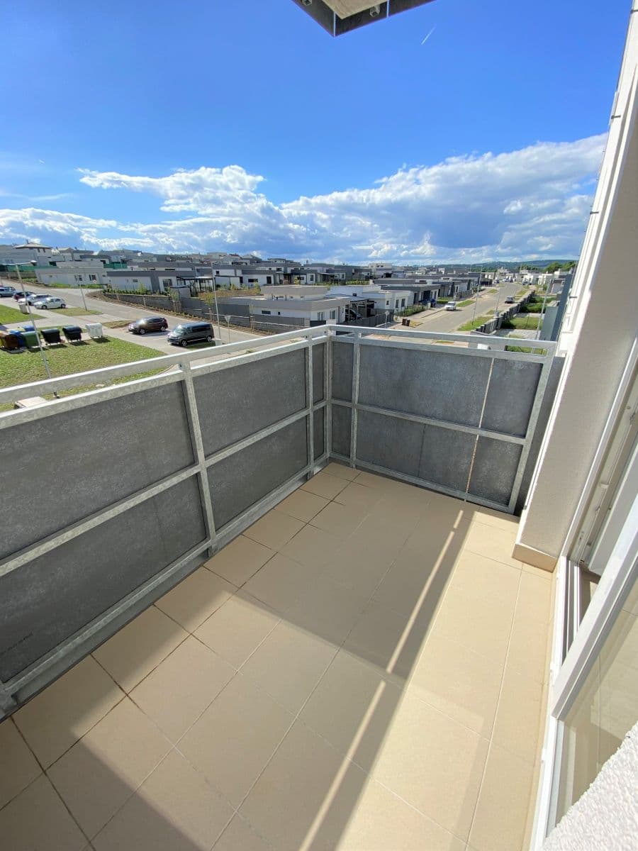 Prenájom bytu 1-izbový 34 m², Žitavská, Jihlava, Kraj Vysočina Prenájom bytu 1-izbový 34 m², Žitavská, Jihlava, Kraj Vysočina