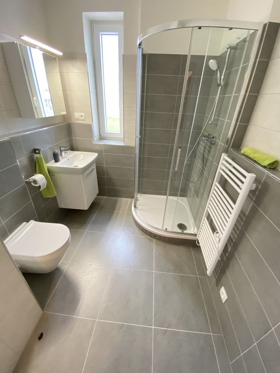 Prenájom bytu 1-izbový 34 m², Žitavská, Jihlava, Kraj Vysočina Prenájom bytu 1-izbový 34 m², Žitavská, Jihlava, Kraj Vysočina