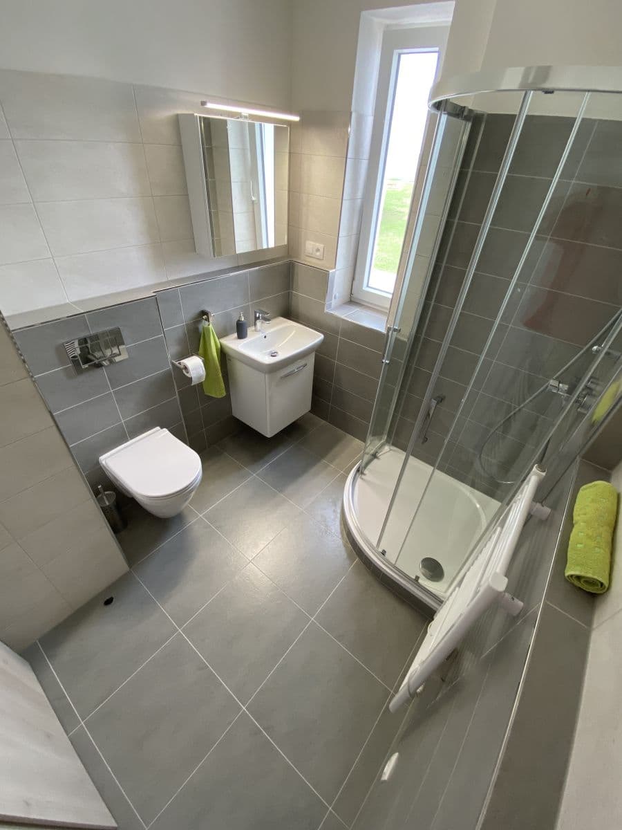 Prenájom bytu 1-izbový 34 m², Žitavská, Jihlava, Kraj Vysočina Prenájom bytu 1-izbový 34 m², Žitavská, Jihlava, Kraj Vysočina