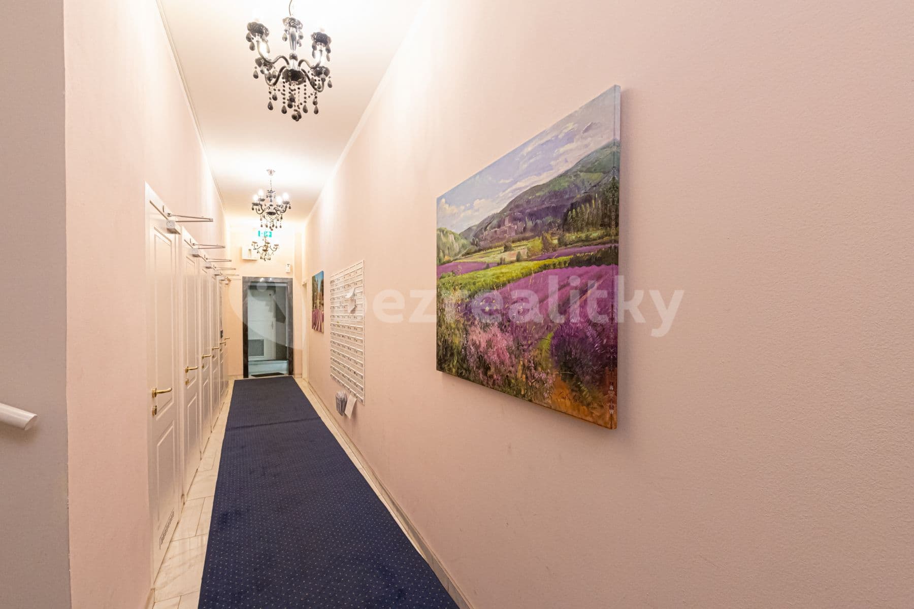 Prenájom bytu 1-izbový 30 m², Záhřebská, Praha, Praha Prenájom bytu 1-izbový 30 m², Záhřebská, Praha, Praha