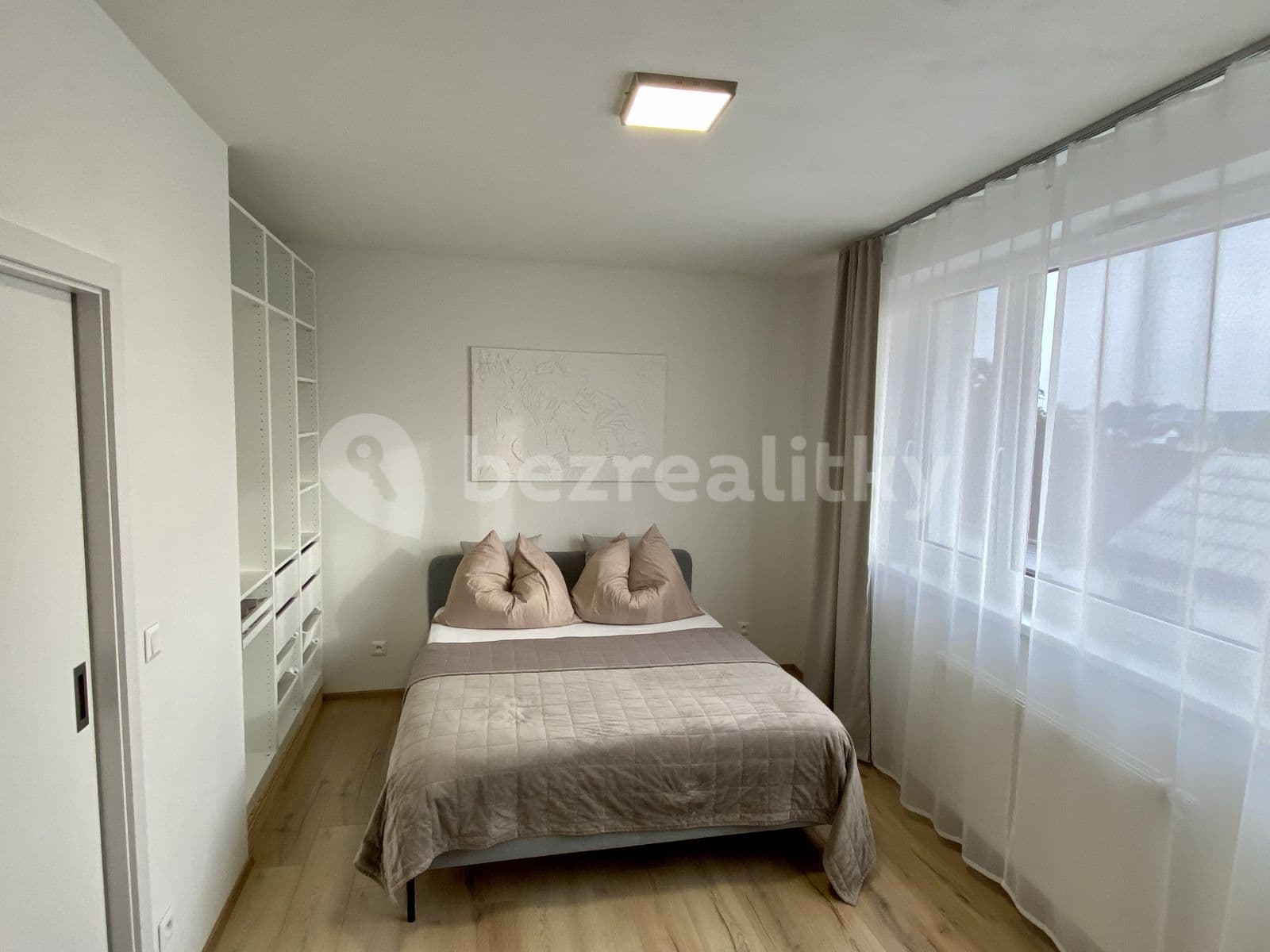 Prenájom bytu 2-izbový 52 m², Východní, Pardubice, Pardubický kraj Prenájom bytu 2-izbový 52 m², Východní, Pardubice, Pardubický kraj