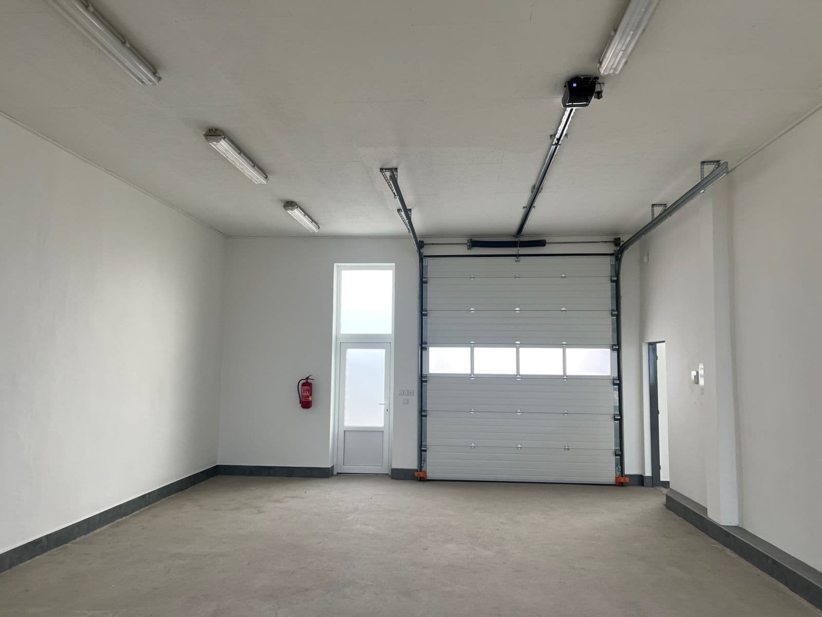 Prenájom nebytového priestoru 90 m², Samostatnost, Holešov, Zlínský kraj Prenájom nebytového priestoru 90 m², Samostatnost, Holešov, Zlínský kraj