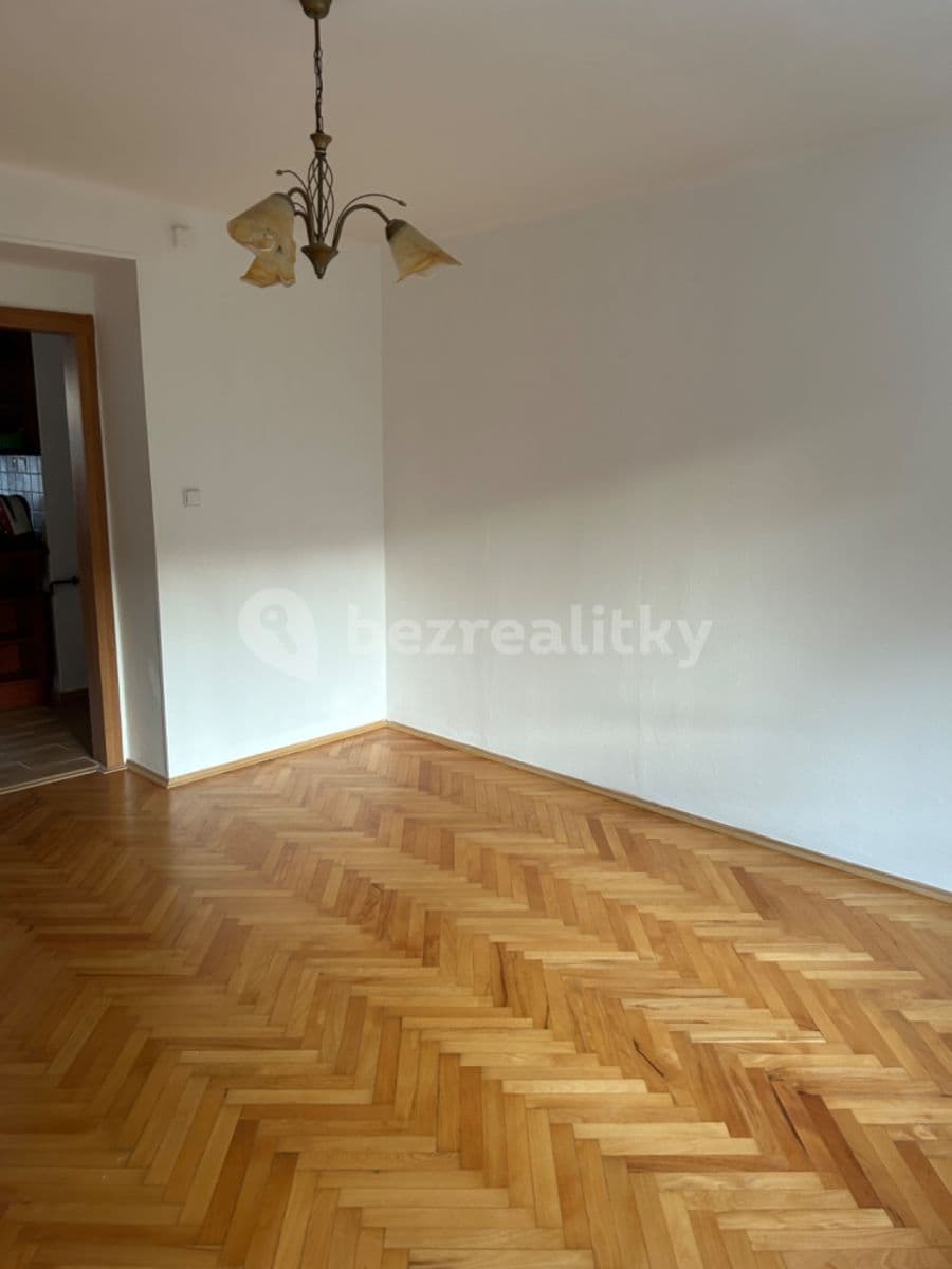 Prenájom bytu 2-izbový 57 m², Unhošťská, Kladno, Středočeský kraj Prenájom bytu 2-izbový 57 m², Unhošťská, Kladno, Středočeský kraj