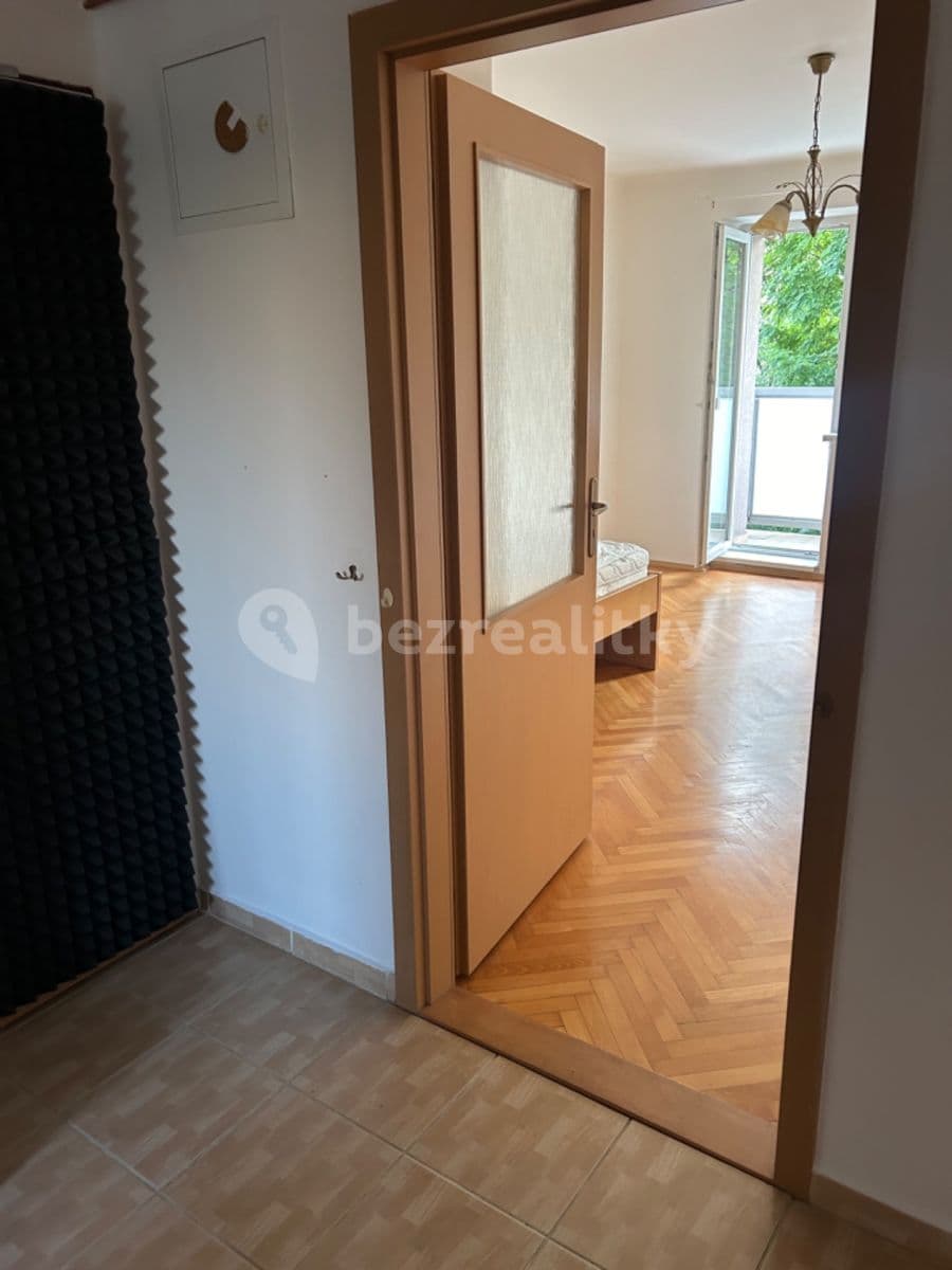 Prenájom bytu 2-izbový 57 m², Unhošťská, Kladno, Středočeský kraj Prenájom bytu 2-izbový 57 m², Unhošťská, Kladno, Středočeský kraj