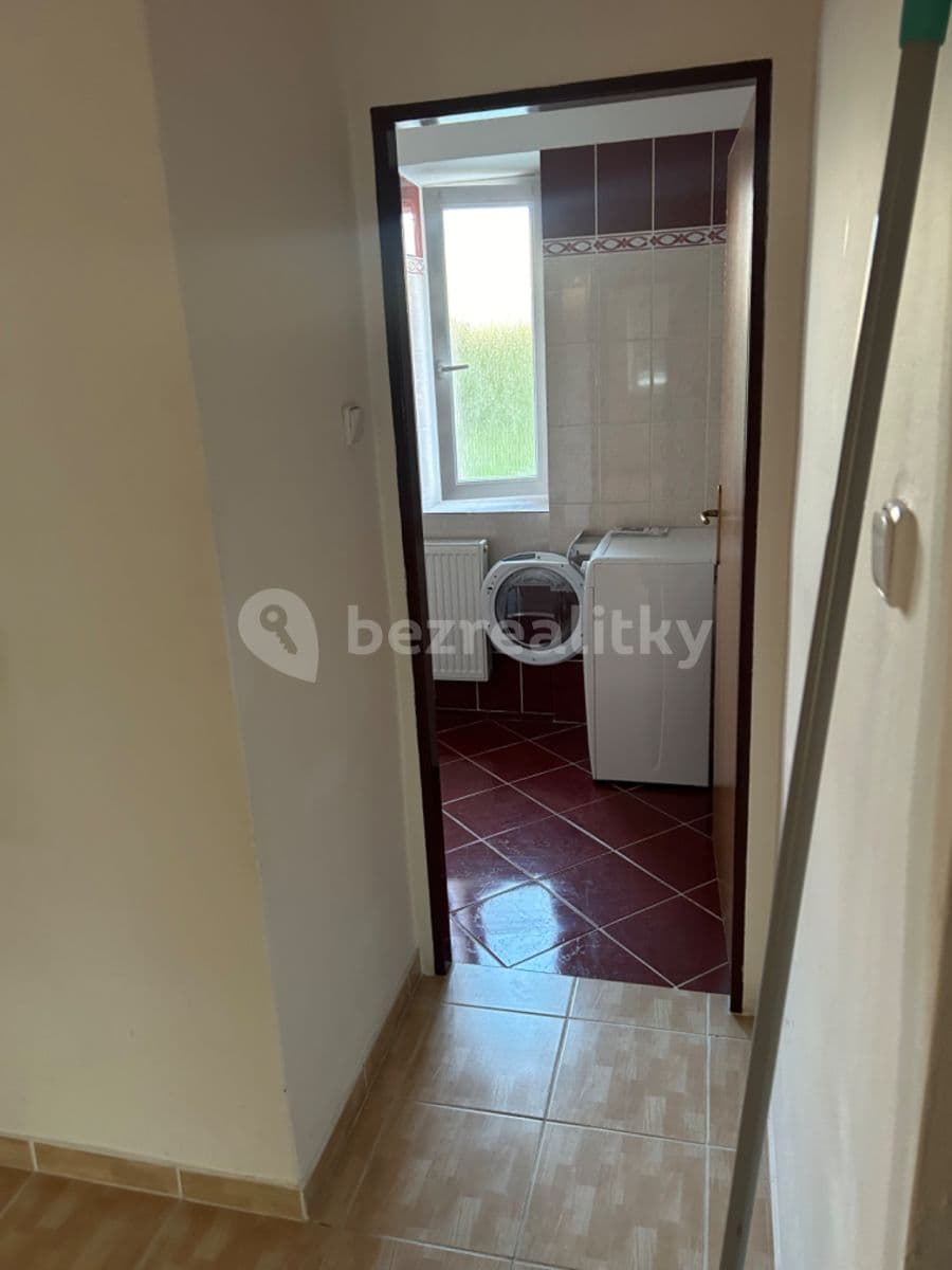 Prenájom bytu 2-izbový 57 m², Unhošťská, Kladno, Středočeský kraj Prenájom bytu 2-izbový 57 m², Unhošťská, Kladno, Středočeský kraj