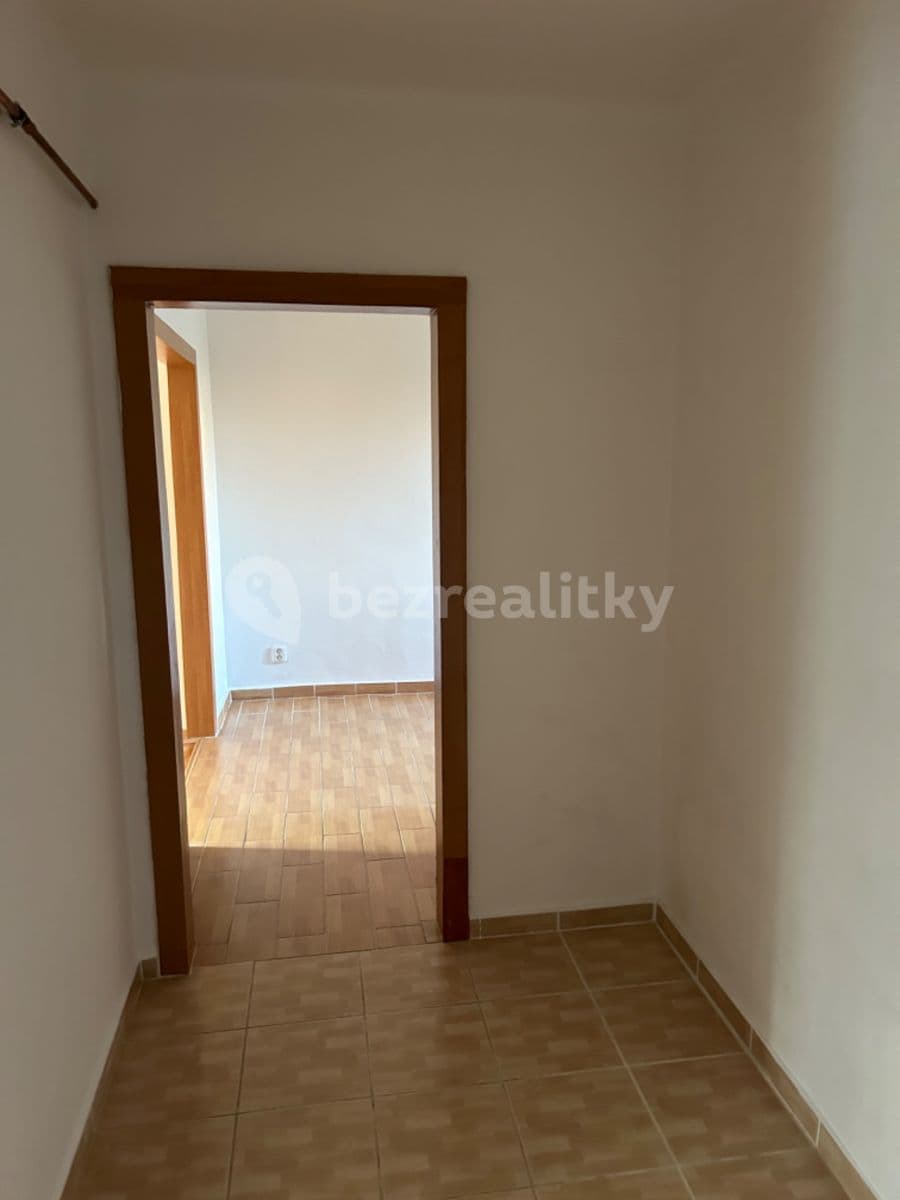 Prenájom bytu 2-izbový 57 m², Unhošťská, Kladno, Středočeský kraj Prenájom bytu 2-izbový 57 m², Unhošťská, Kladno, Středočeský kraj