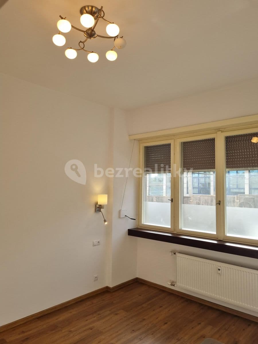 Prenájom bytu 2-izbový 47 m², Antonínská, Praha, Praha Prenájom bytu 2-izbový 47 m², Antonínská, Praha, Praha