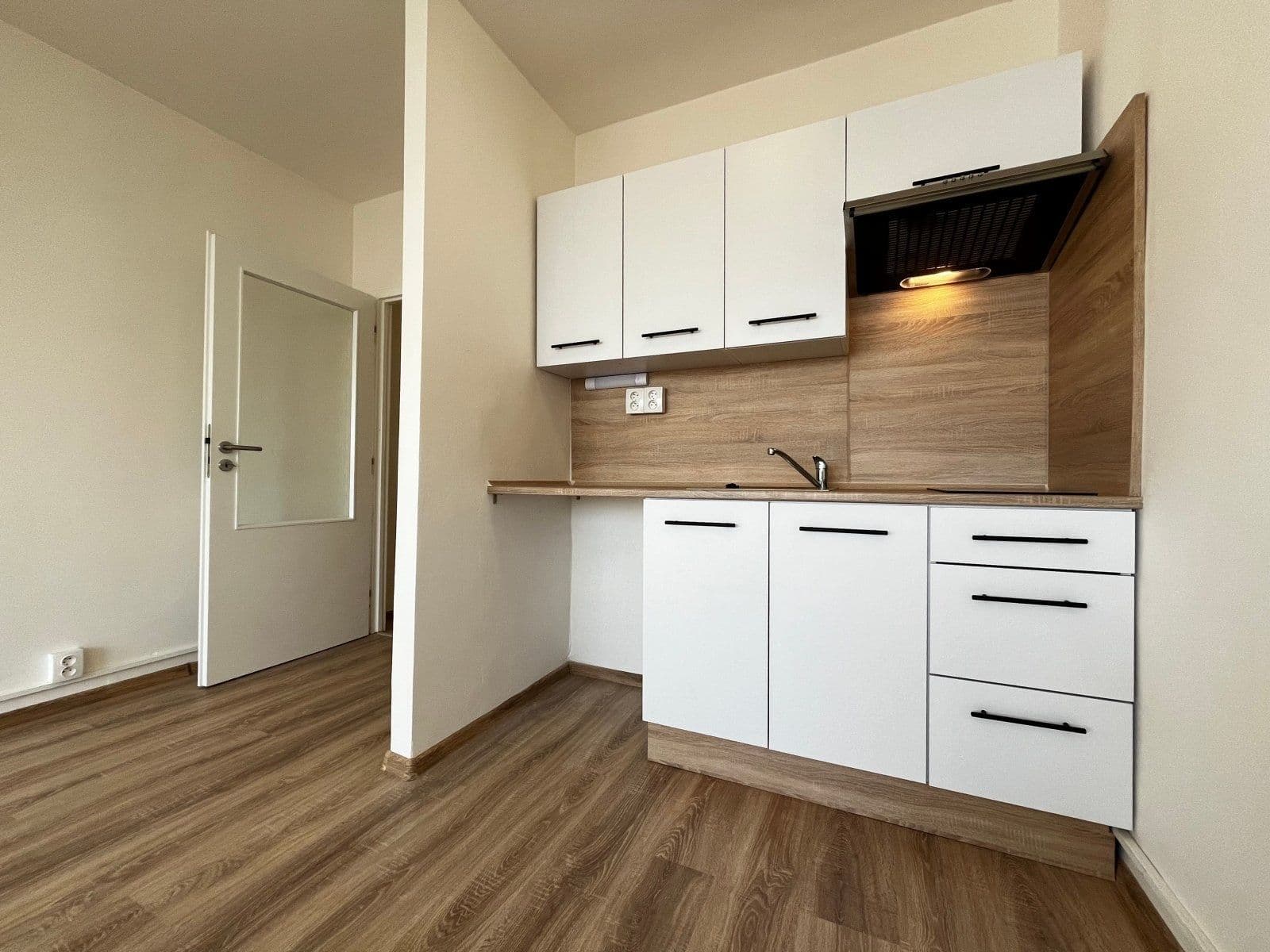 Prenájom bytu 1-izbový 26 m², Masarykova třída, Orlová, Moravskoslezský kraj Prenájom bytu 1-izbový 26 m², Masarykova třída, Orlová, Moravskoslezský kraj
