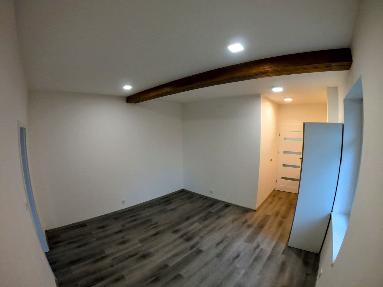 Prenájom bytu 2-izbový 37 m², Svárovská, Liberec, Liberecký kraj Prenájom bytu 2-izbový 37 m², Svárovská, Liberec, Liberecký kraj