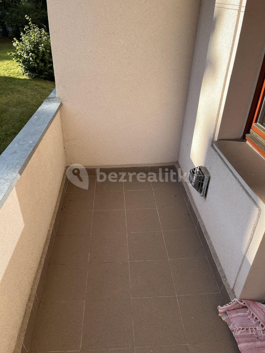 Prenájom bytu 2-izbový 49 m², Na Vlnovce, Ústí nad Labem, Ústecký kraj Prenájom bytu 2-izbový 49 m², Na Vlnovce, Ústí nad Labem, Ústecký kraj