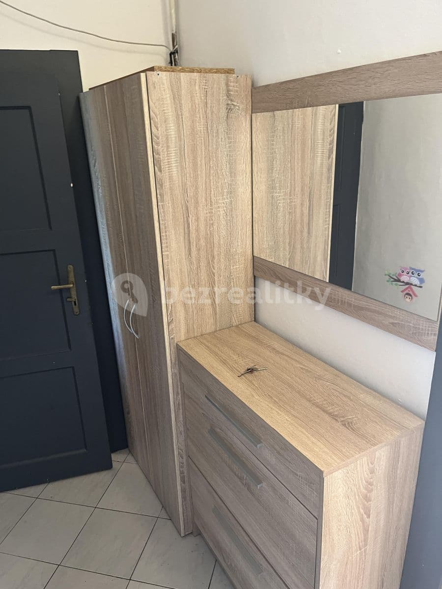 Prenájom bytu 2-izbový 49 m², Na Vlnovce, Ústí nad Labem, Ústecký kraj Prenájom bytu 2-izbový 49 m², Na Vlnovce, Ústí nad Labem, Ústecký kraj