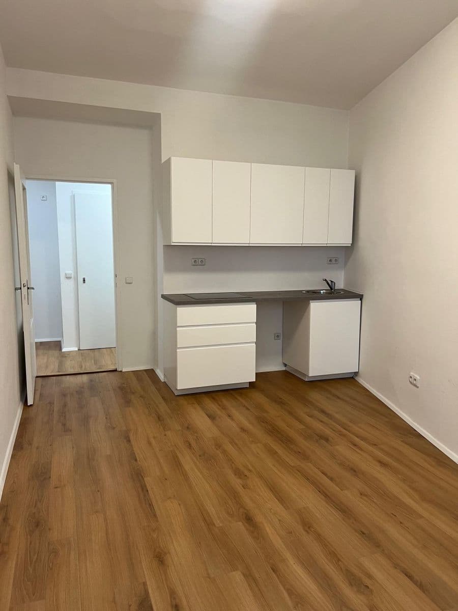 Prenájom bytu 2-izbový 46 m², Terronská, Praha, Praha Prenájom bytu 2-izbový 46 m², Terronská, Praha, Praha