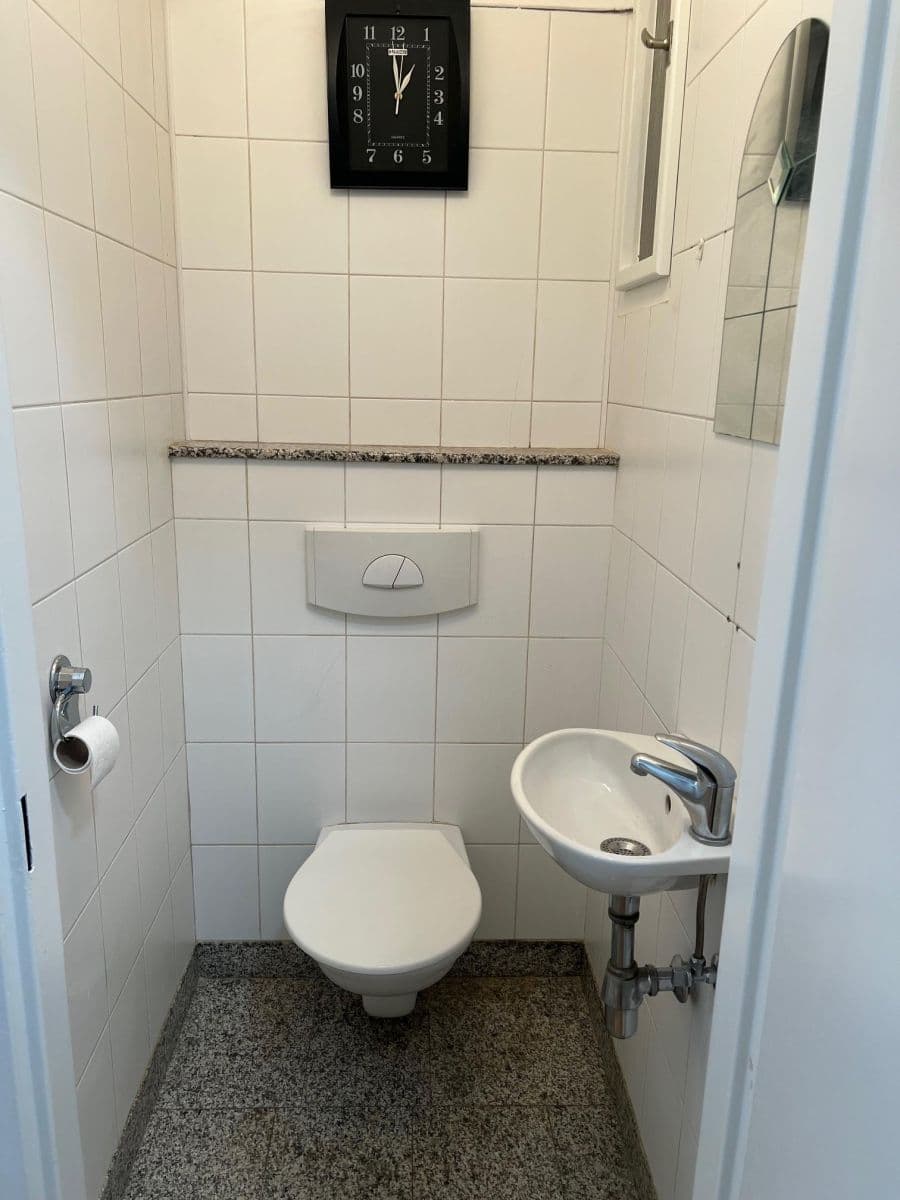 Prenájom bytu 2-izbový 46 m², Terronská, Praha, Praha Prenájom bytu 2-izbový 46 m², Terronská, Praha, Praha