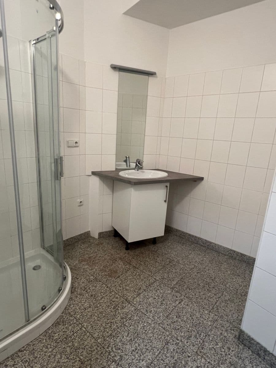 Prenájom bytu 2-izbový 46 m², Terronská, Praha, Praha Prenájom bytu 2-izbový 46 m², Terronská, Praha, Praha