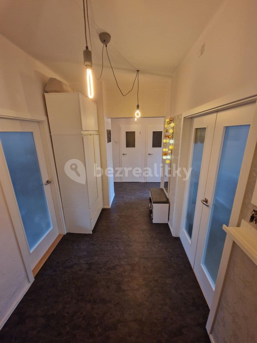 Prenájom bytu 3-izbový 73 m², Chlumčanského, Praha, Praha Prenájom bytu 3-izbový 73 m², Chlumčanského, Praha, Praha
