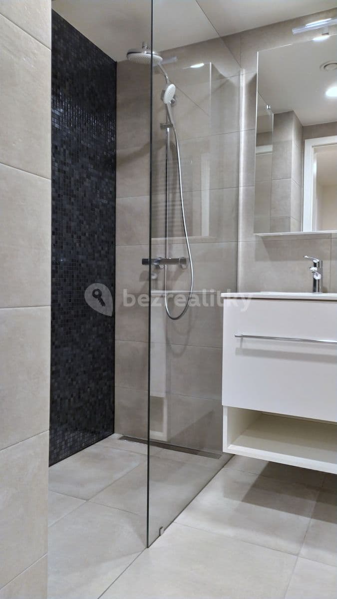 Prenájom bytu 1-izbový 31 m², Mukařovského, Praha, Praha Prenájom bytu 1-izbový 31 m², Mukařovského, Praha, Praha