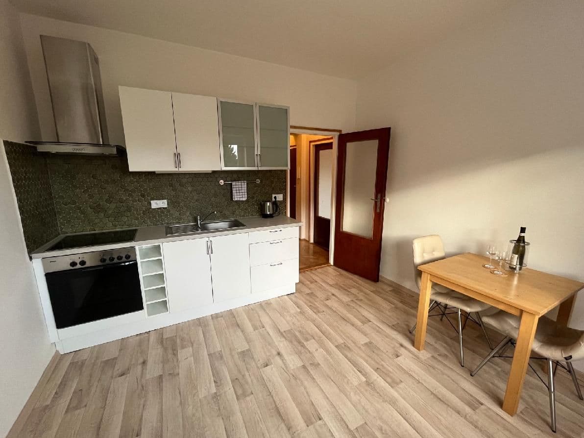 Prenájom bytu 1-izbový 47 m², Maškova, Brno, Jihomoravský kraj Prenájom bytu 1-izbový 47 m², Maškova, Brno, Jihomoravský kraj