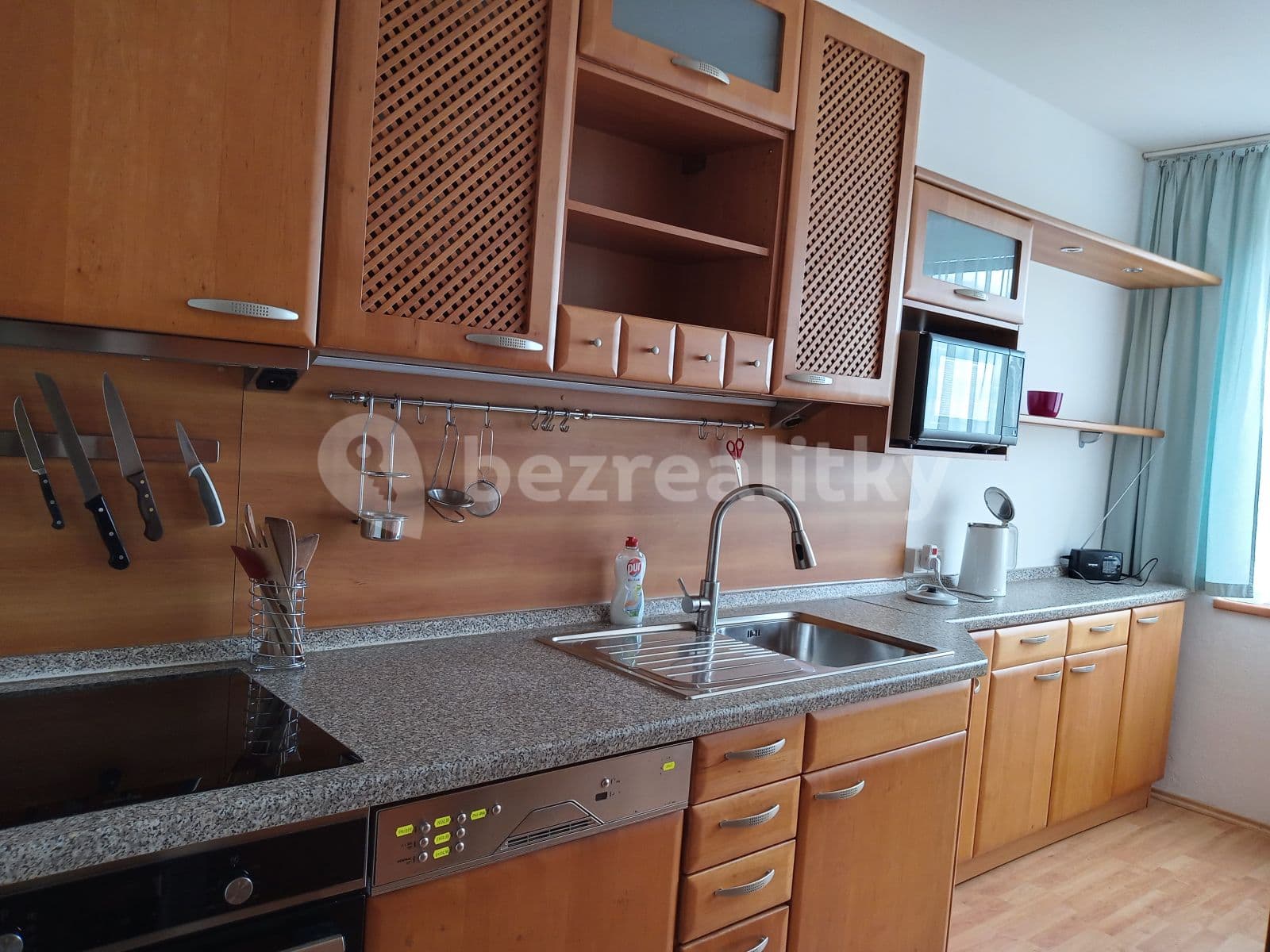 Prenájom bytu 3-izbový 65 m², Bořetická, Brno, Jihomoravský kraj Prenájom bytu 3-izbový 65 m², Bořetická, Brno, Jihomoravský kraj