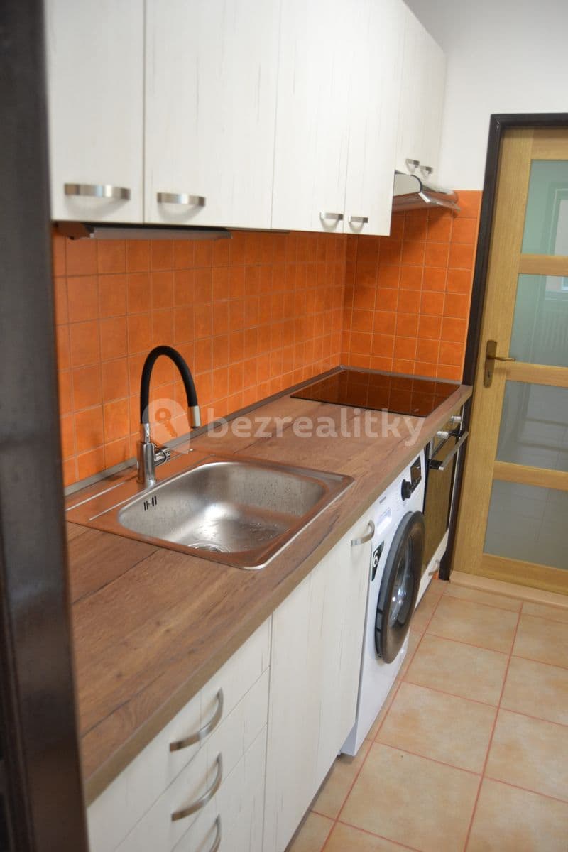 Prenájom bytu 3-izbový 56 m², Velká Hradební, Ústí nad Labem, Ústecký kraj Prenájom bytu 3-izbový 56 m², Velká Hradební, Ústí nad Labem, Ústecký kraj