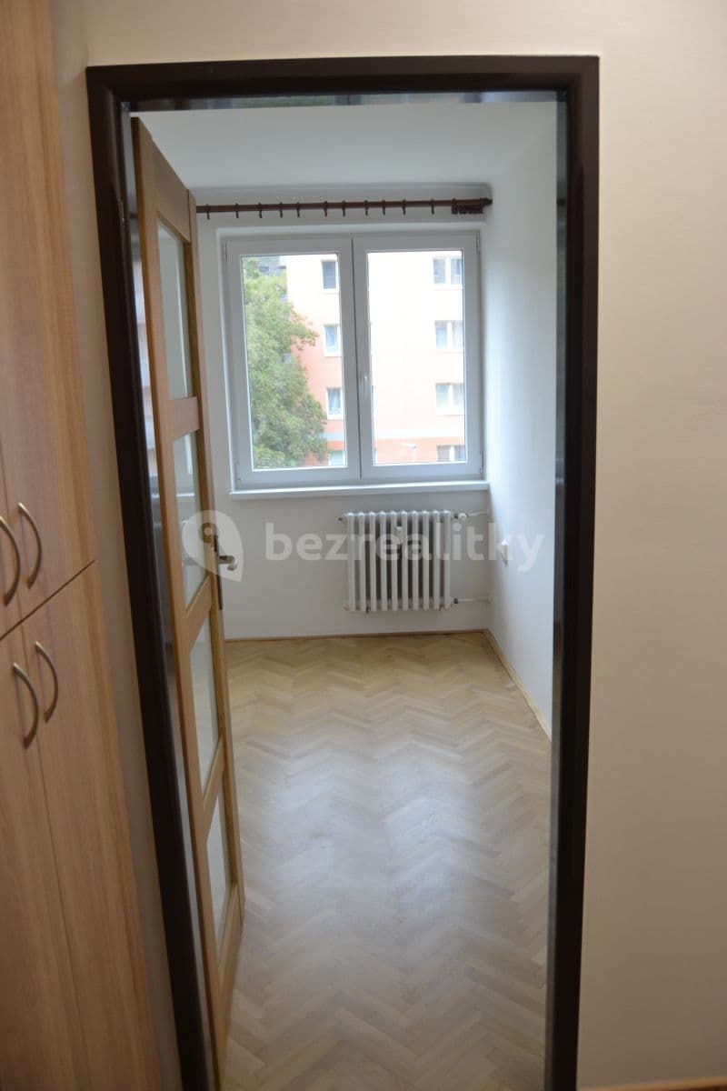Prenájom bytu 3-izbový 56 m², Velká Hradební, Ústí nad Labem, Ústecký kraj Prenájom bytu 3-izbový 56 m², Velká Hradební, Ústí nad Labem, Ústecký kraj