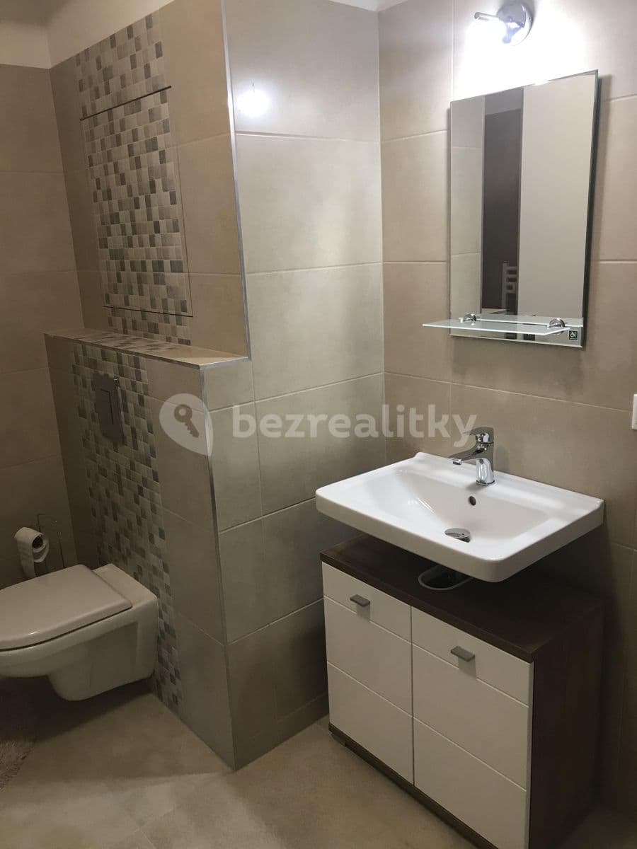 Prenájom bytu 2-izbový 65 m², Nová, České Budějovice, Jihočeský kraj Prenájom bytu 2-izbový 65 m², Nová, České Budějovice, Jihočeský kraj