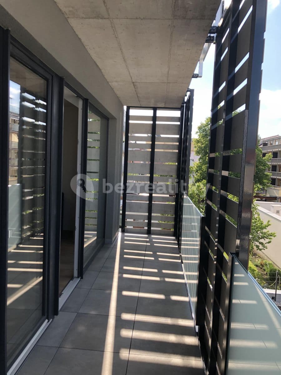 Prenájom bytu 2-izbový 65 m², Nová, České Budějovice, Jihočeský kraj Prenájom bytu 2-izbový 65 m², Nová, České Budějovice, Jihočeský kraj