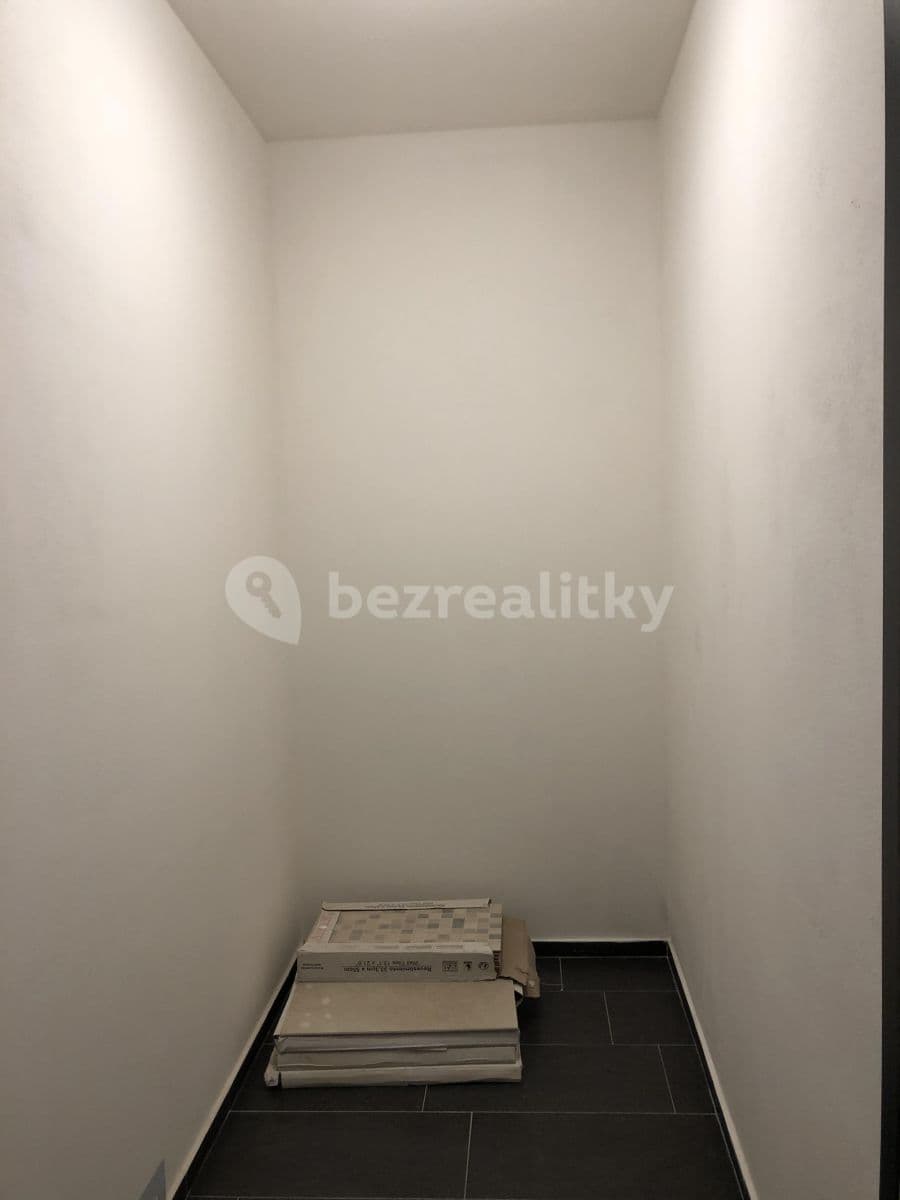 Prenájom bytu 2-izbový 65 m², Nová, České Budějovice, Jihočeský kraj Prenájom bytu 2-izbový 65 m², Nová, České Budějovice, Jihočeský kraj