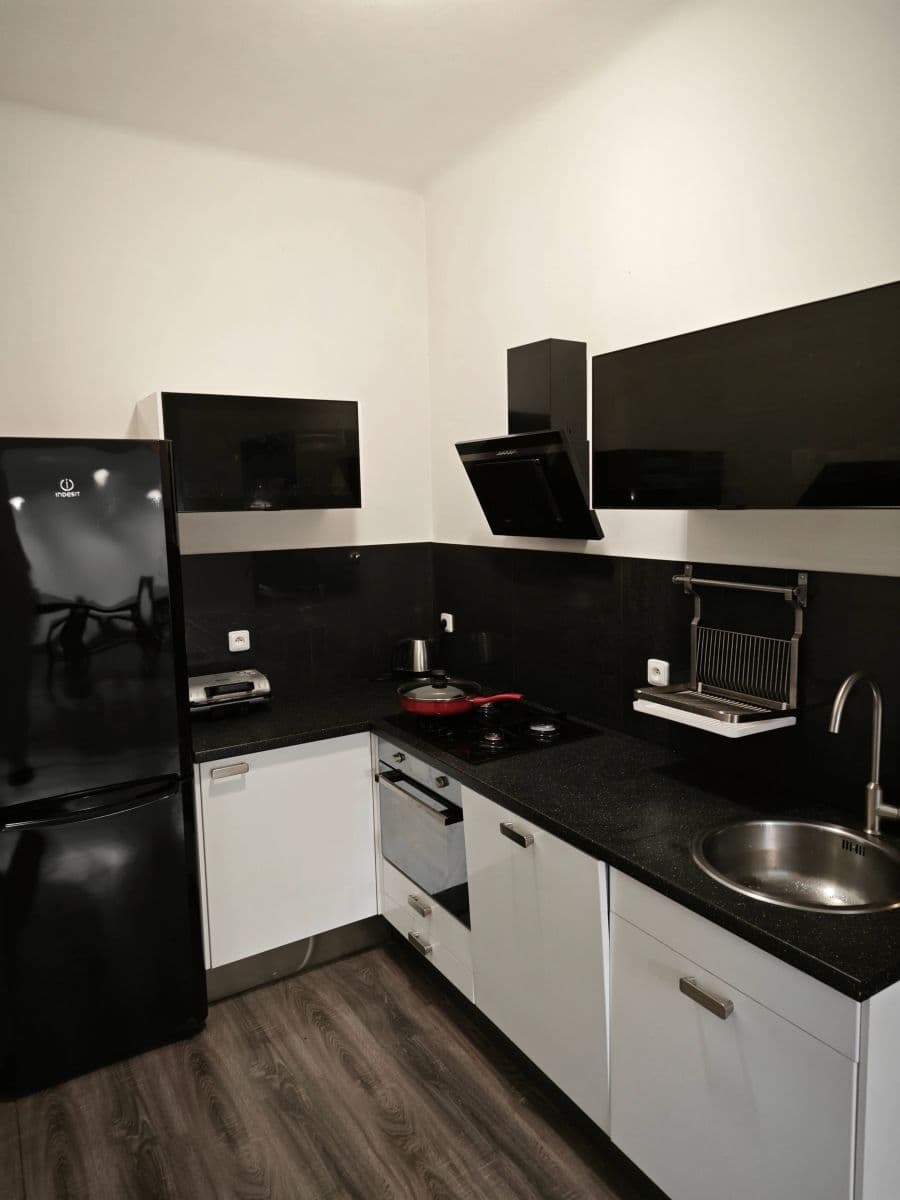 Prenájom bytu 2-izbový 53 m², Doudlebská, Praha, Praha Prenájom bytu 2-izbový 53 m², Doudlebská, Praha, Praha