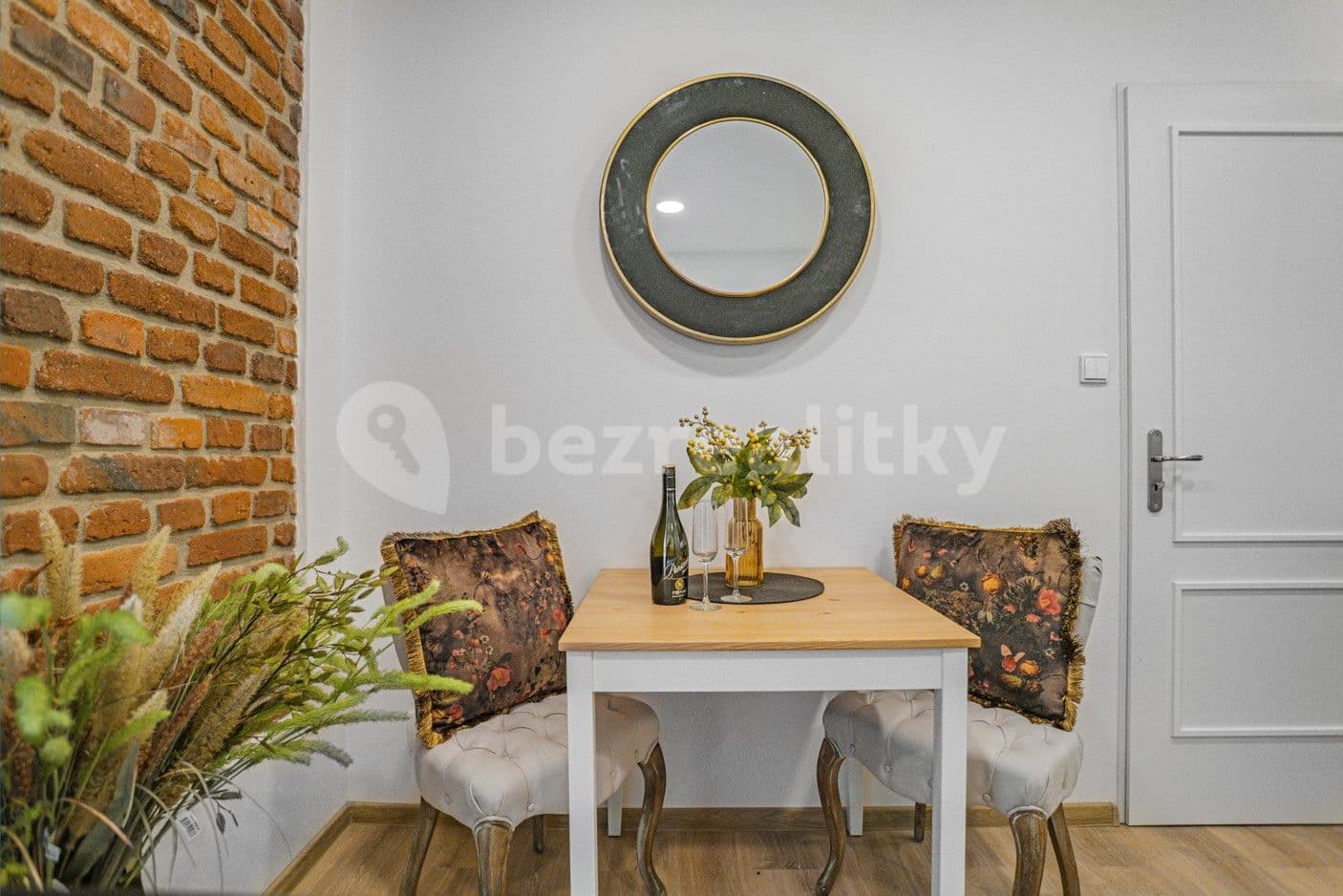 Prenájom bytu 1-izbový 20 m², Kováků, Praha, Praha Prenájom bytu 1-izbový 20 m², Kováků, Praha, Praha