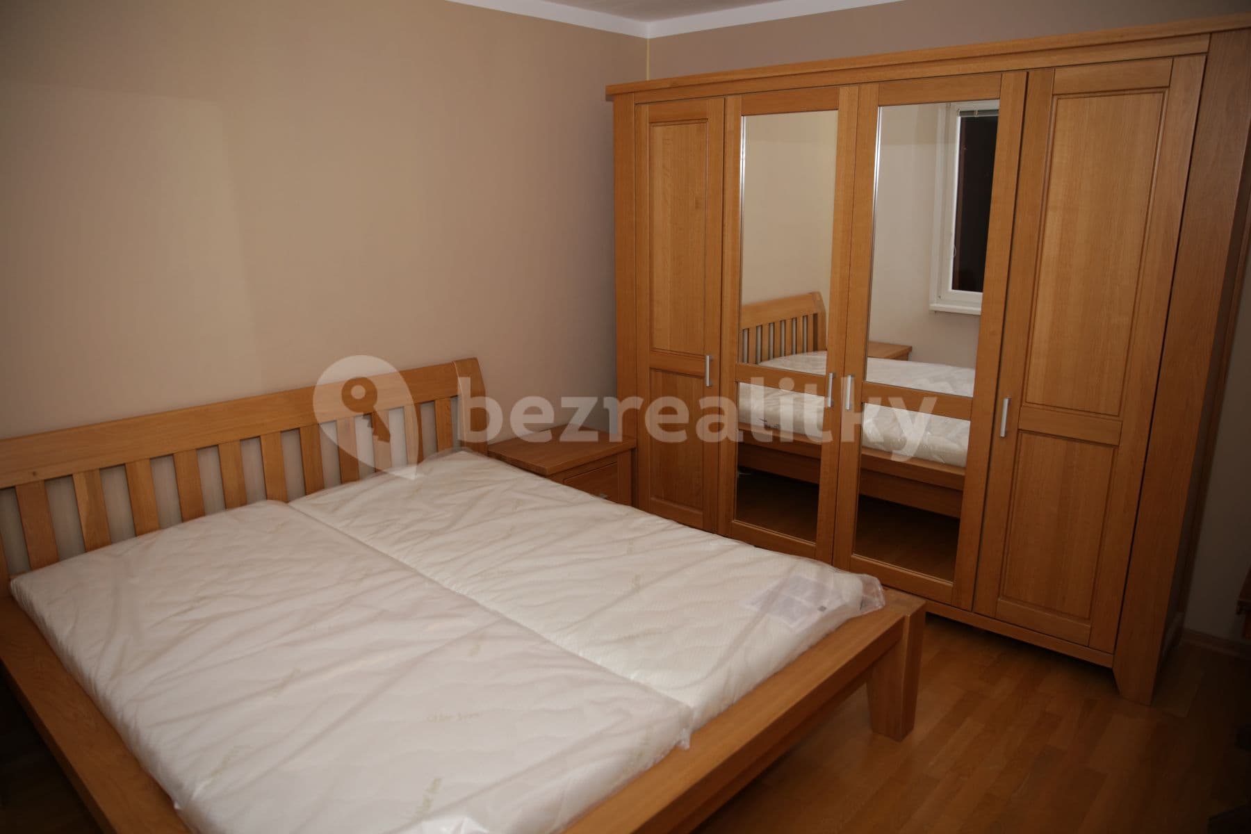 Prenájom bytu 3-izbový 78 m², Rabasova, Ústí nad Labem, Ústecký kraj Prenájom bytu 3-izbový 78 m², Rabasova, Ústí nad Labem, Ústecký kraj