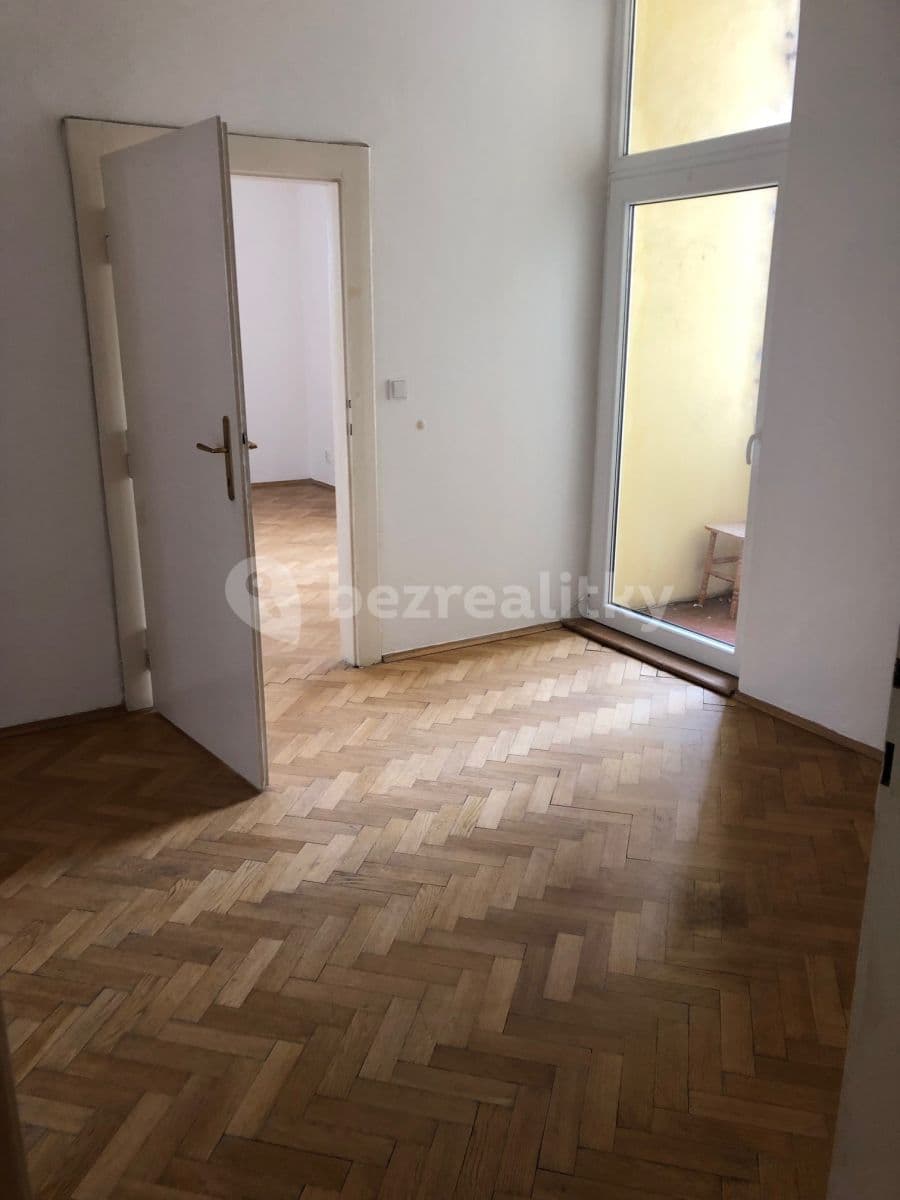 Prenájom bytu 4-izbový 114 m², Petra Rezka, Praha, Praha