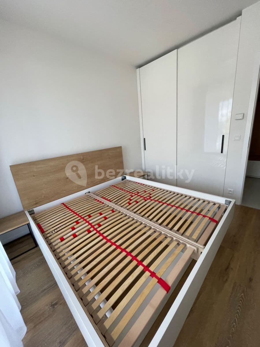 Prenájom bytu 2-izbový 47 m², Na Palouku, Praha, Praha Prenájom bytu 2-izbový 47 m², Na Palouku, Praha, Praha
