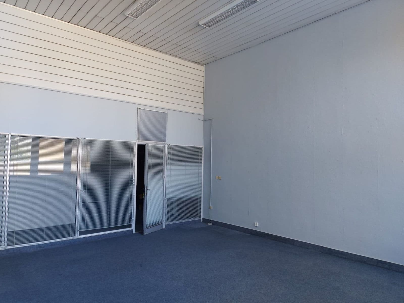 Prenájom kancelárie 20 m², Za Mototechnou, Praha, Praha Prenájom kancelárie 20 m², Za Mototechnou, Praha, Praha