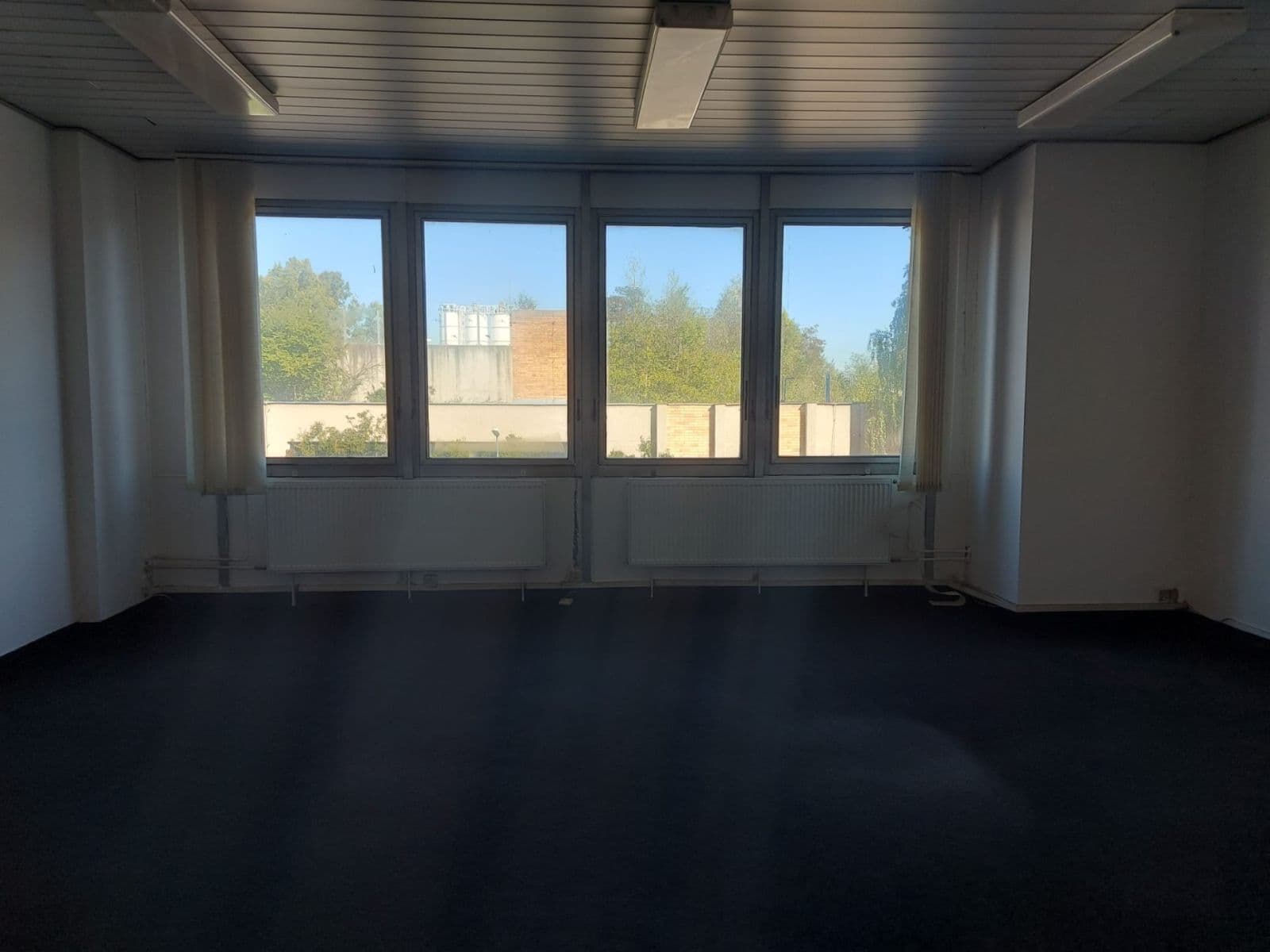 Prenájom kancelárie 20 m², Za Mototechnou, Praha, Praha Prenájom kancelárie 20 m², Za Mototechnou, Praha, Praha