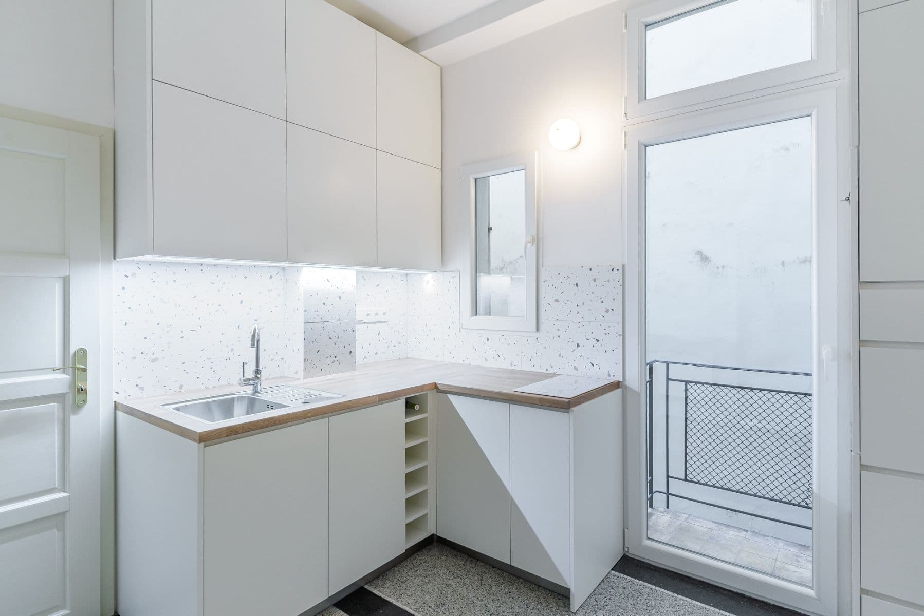 Prenájom bytu 2-izbový 58 m², Stupkova, Praha, Praha Prenájom bytu 2-izbový 58 m², Stupkova, Praha, Praha