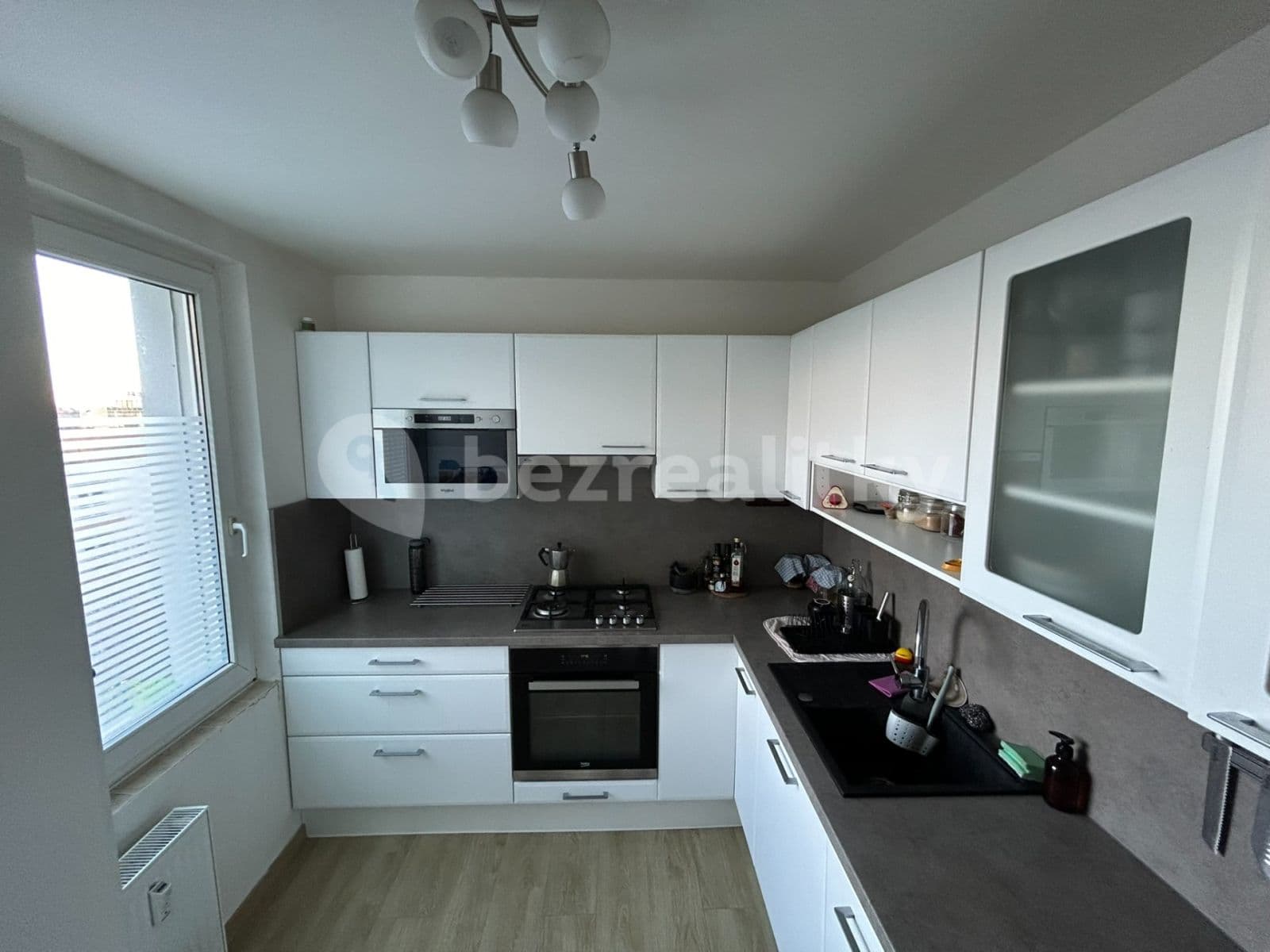 Prenájom bytu 3-izbový 69 m², Bítovská, Praha, Praha Prenájom bytu 3-izbový 69 m², Bítovská, Praha, Praha