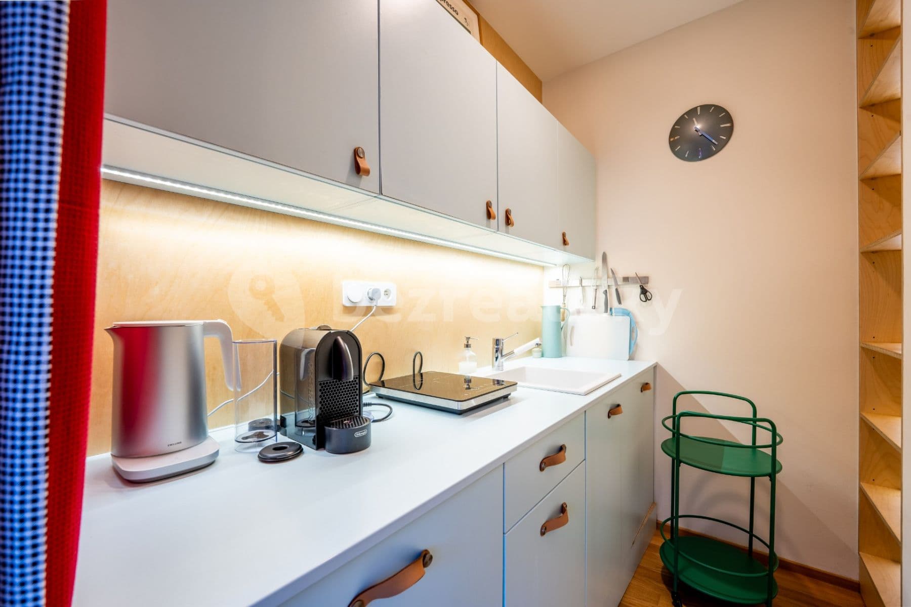 Prenájom bytu 1-izbový 24 m², Vápencová, Praha, Praha Prenájom bytu 1-izbový 24 m², Vápencová, Praha, Praha