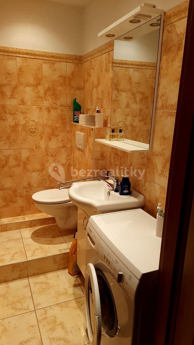 Prenájom bytu 1-izbový 31 m², Boženy Hrejsové, Strážnice, Jihomoravský kraj Prenájom bytu 1-izbový 31 m², Boženy Hrejsové, Strážnice, Jihomoravský kraj