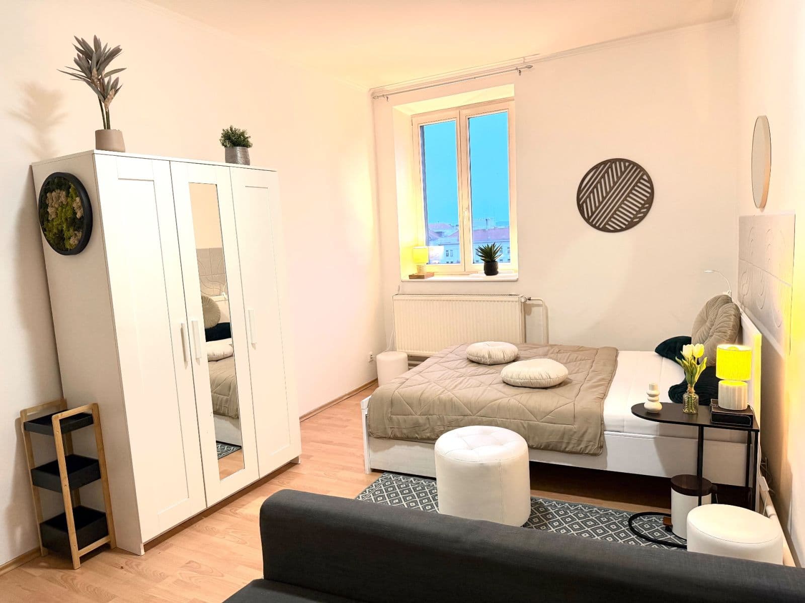 Prenájom bytu 1-izbový 52 m², Tylovo náměstí, Praha, Praha Prenájom bytu 1-izbový 52 m², Tylovo náměstí, Praha, Praha