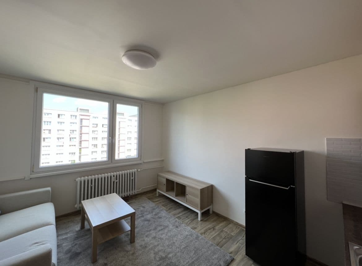 Prenájom bytu 1-izbový 21 m², Ladova, Ústí nad Labem, Ústecký kraj Prenájom bytu 1-izbový 21 m², Ladova, Ústí nad Labem, Ústecký kraj