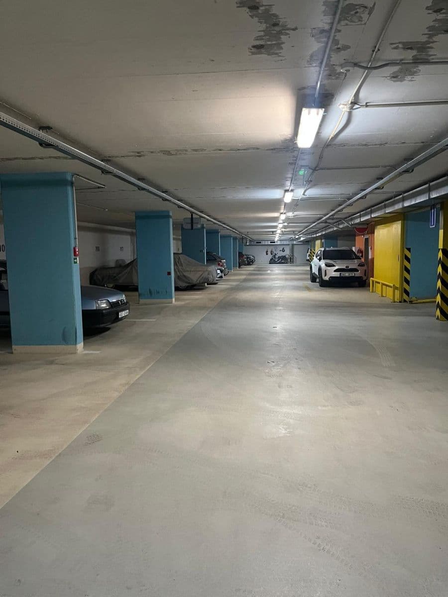 Prenájom bytu 1-izbový 34 m², Sluneční náměstí, Praha, Praha Prenájom bytu 1-izbový 34 m², Sluneční náměstí, Praha, Praha