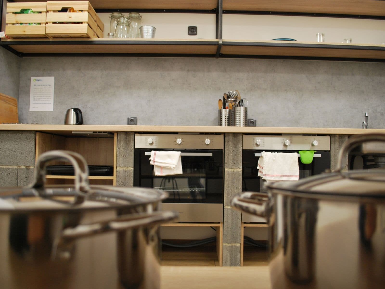 Prenájom bytu 1-izbový 25 m², Nárožní, Praha, Praha Prenájom bytu 1-izbový 25 m², Nárožní, Praha, Praha