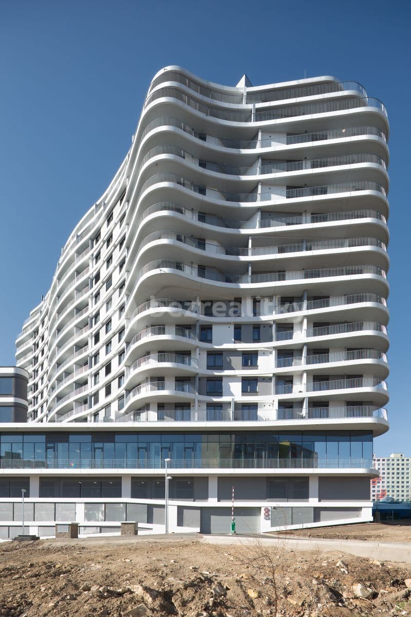 Prenájom bytu 1-izbový 42 m², Mukařovského, Praha, Praha Prenájom bytu 1-izbový 42 m², Mukařovského, Praha, Praha