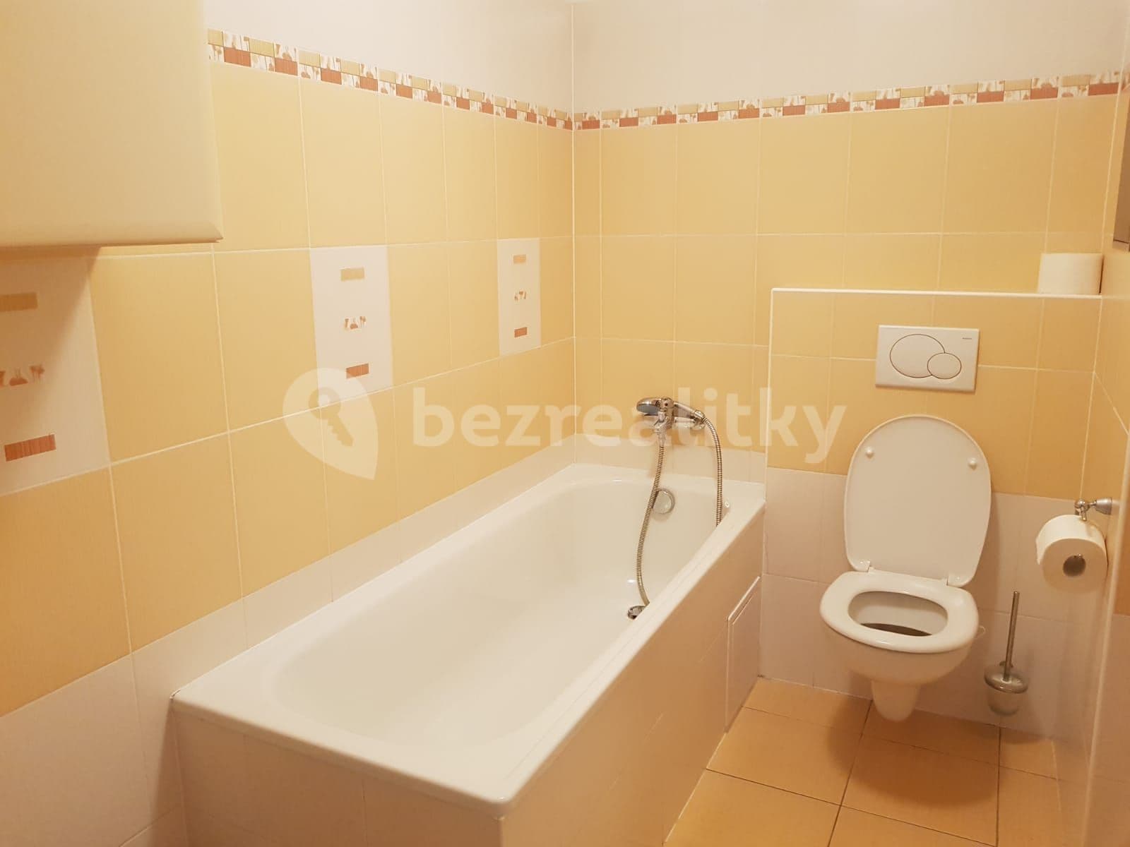 Prenájom bytu 1-izbový 35 m², Na Vinohradu, Praha, Praha Prenájom bytu 1-izbový 35 m², Na Vinohradu, Praha, Praha