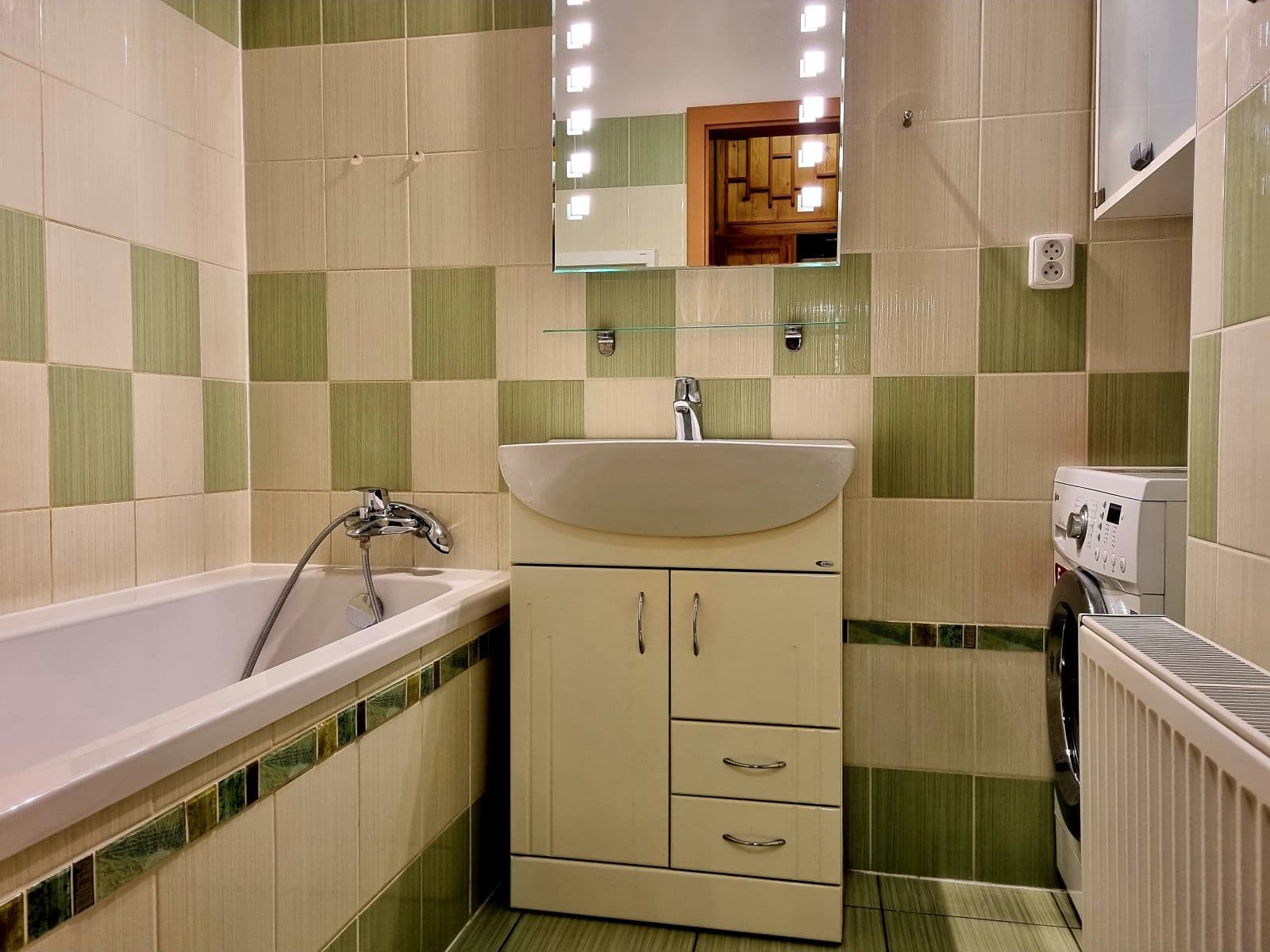Prenájom bytu 2-izbový 45 m², Provaznická, Ostrava, Moravskoslezský kraj Prenájom bytu 2-izbový 45 m², Provaznická, Ostrava, Moravskoslezský kraj
