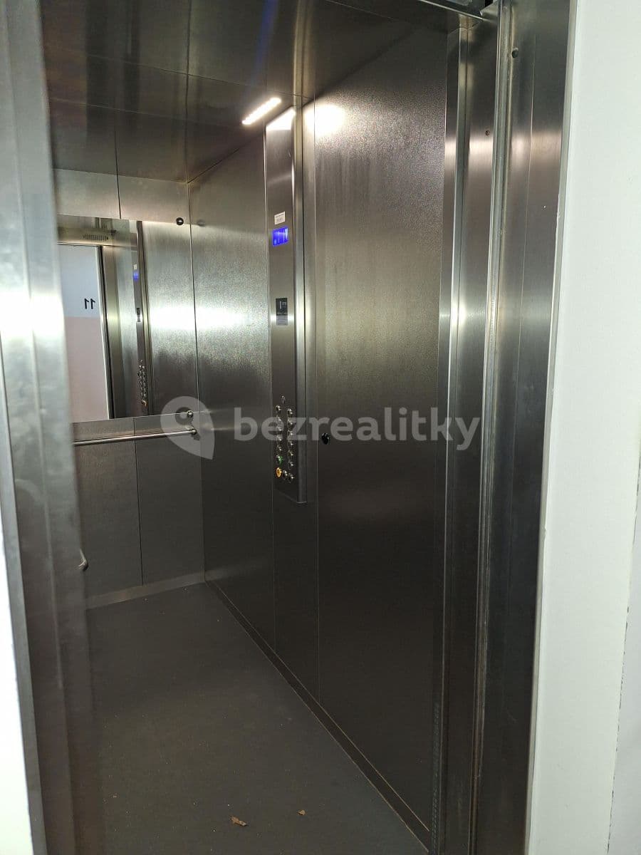 Prenájom bytu 2-izbový 45 m², Frýdlantská, Praha, Praha Prenájom bytu 2-izbový 45 m², Frýdlantská, Praha, Praha