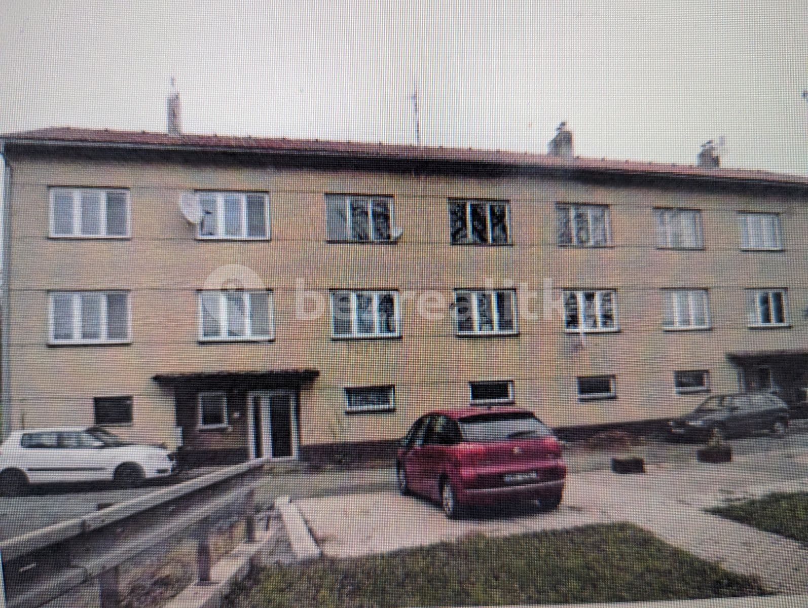 Prenájom bytu 3-izbový 73 m², Pětihosty, Středočeský kraj Prenájom bytu 3-izbový 73 m², Pětihosty, Středočeský kraj