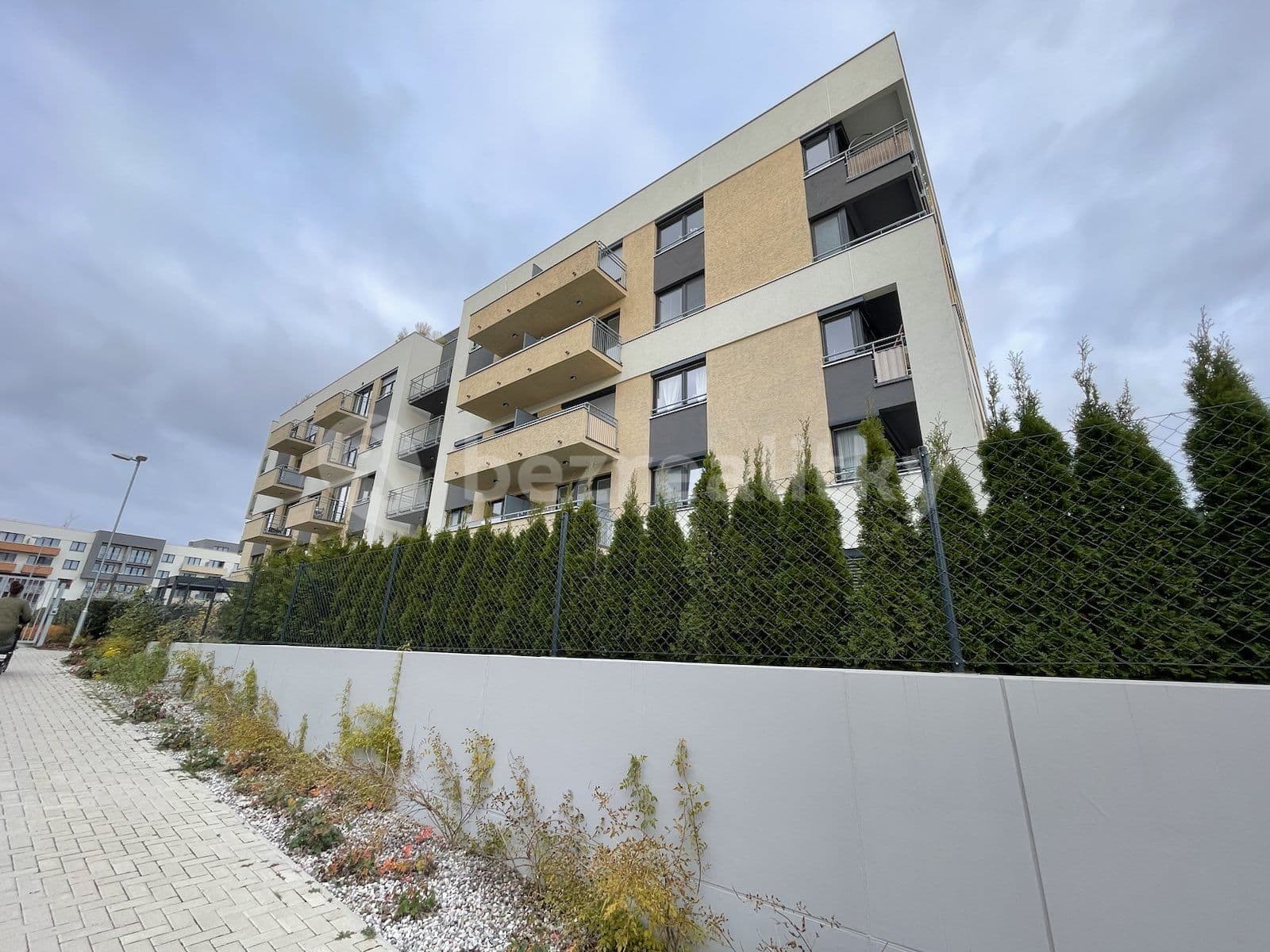 Prenájom bytu 1-izbový 35 m², Do Zahrádek Ⅰ, Praha, Praha Prenájom bytu 1-izbový 35 m², Do Zahrádek Ⅰ, Praha, Praha